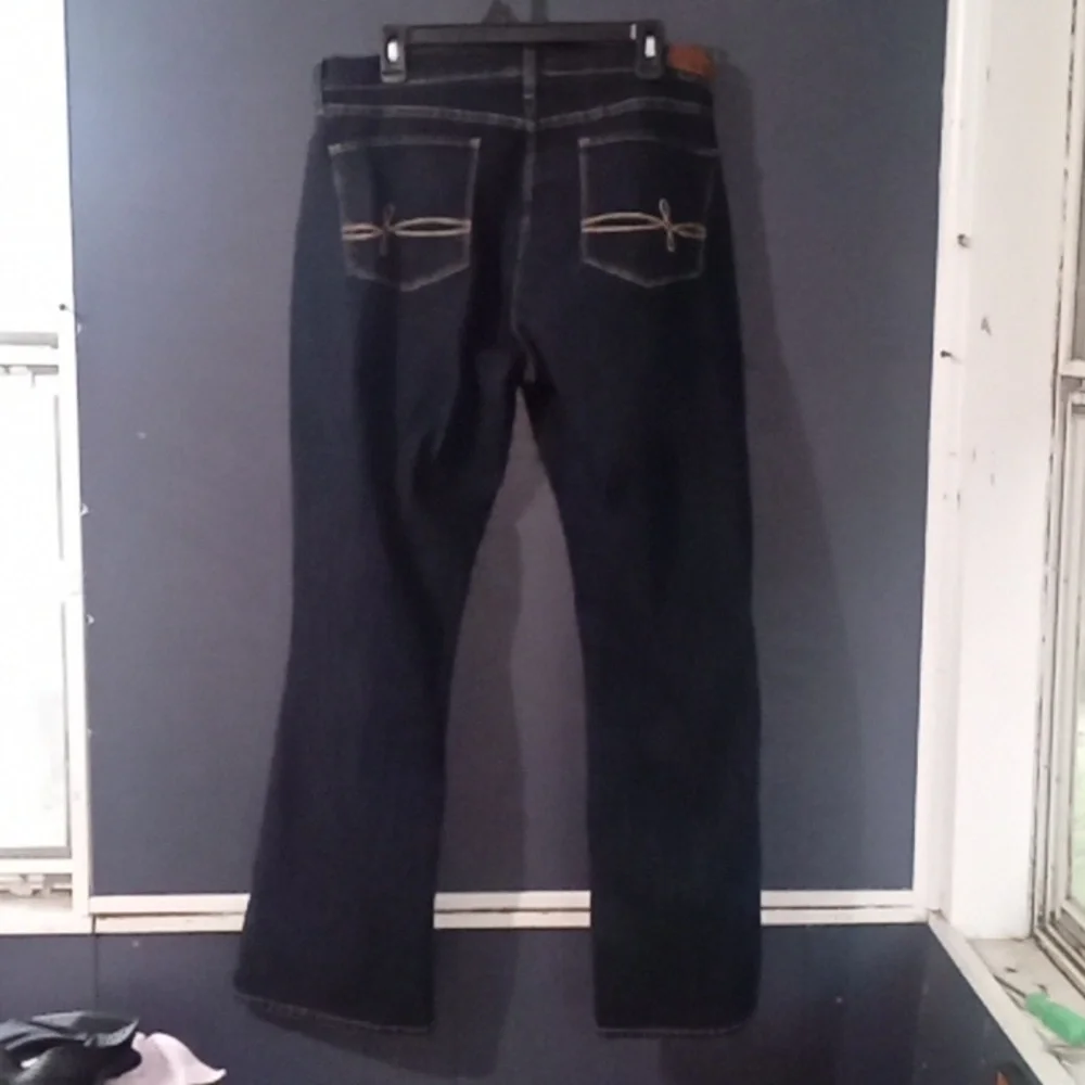 GUC Denizen Curvy boot Cut distressed jeans Size 18 - Picture 5 of 6